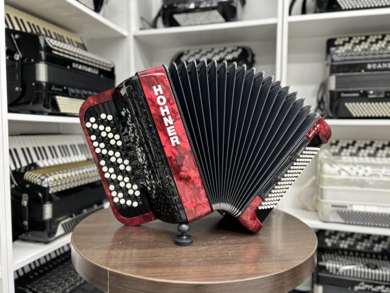 Hohner Nova III 96. Фото 1