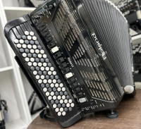 Баян ROLAND FR-7X