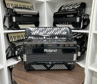Баян ROLAND FR-7X
